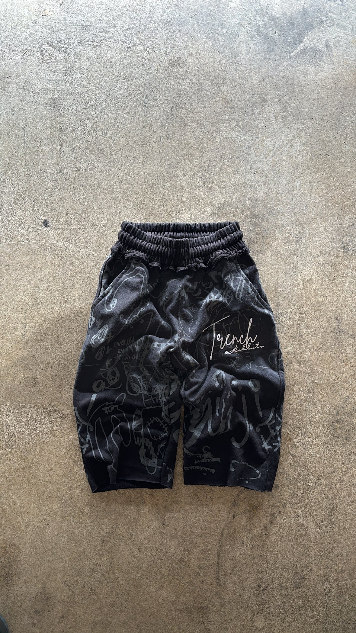 GRAFFITI CAPRI(BLACK)